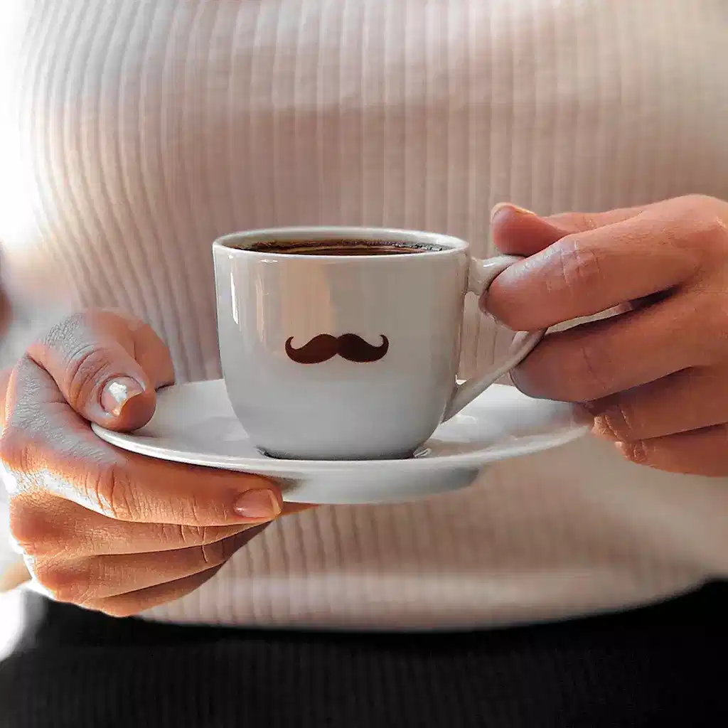 Türk Kahvesi Kültürü ve Bol Köpüklü Türk Kahvesi'nin Sırları